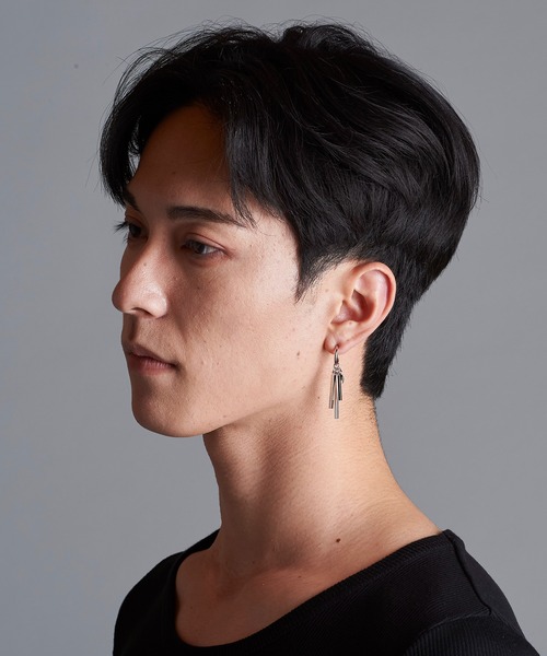 NO ID.（ノーアイディ）の「スクエアバーフェイクピアス（ピアス（片耳用）・メンズ・シルバー・ONE SIZE）」の10枚目の写真