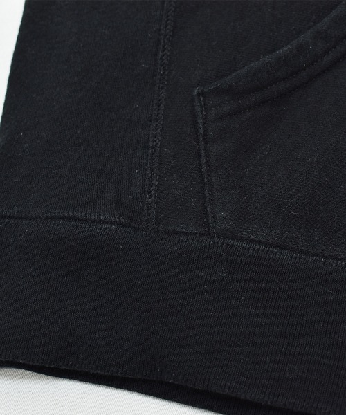 Champion(チャンピオン)の「【ヴィンテージ古着】Y2K Champion / チャンピオン リバースウィーブ ロゴ刺繍 スウェットパーカー(パーカー・メンズ・ブラック・MEDIUM)」の9枚目の写真