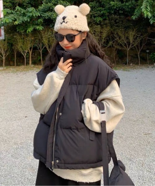 Achic(アシック)の「タンドネック ダウンライクベスト オーバーサイズ(テーラードジャケット・レディース・アイボリー/ブラック/グレー・M)」の14枚目の写真