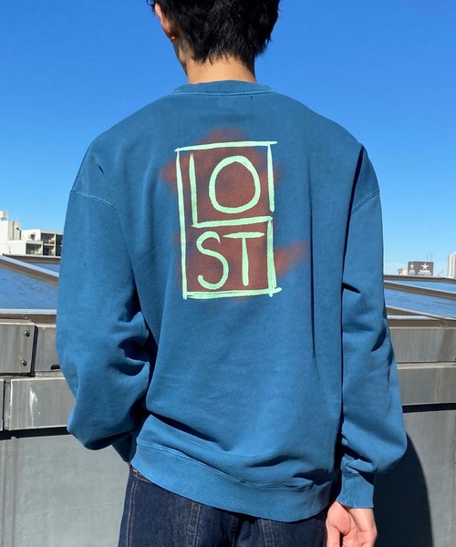 lost(ロスト)の「【ムラサキスポーツ別注】 lost/ロスト トレーナー スウェット バックプリント ブランドロゴ L23FW-B(スウェット・メンズ・ブラウン/ネイビー/チャコールグレー・XL/L/M)」の1枚目の写真