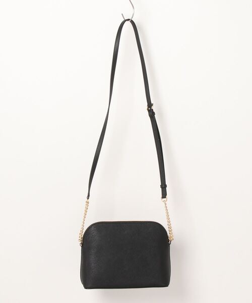 MICHAEL KORS（マイケルコース）の「JET SET TRAVEL ドーム クロスボディ ミディアム（ショルダーバッグ・レディース・ブラック・FREE）」の2枚目の写真