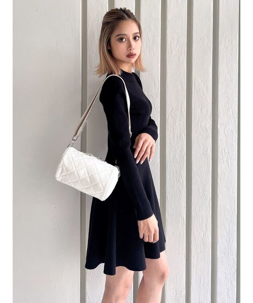 GYDA(ジェイダ)の「キルティング Cylinder バッグ(ハンドバッグ・レディース・ブラック/オフホワイト・FREE)」の16枚目の写真