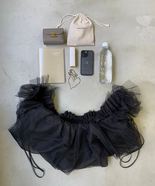 J1U by LA BELLE ETUDE（ジユウバイラベルエチュード）の「ギャザーフリルチュールドロストバッグ（ショルダーバッグ・レディース・ホワイト/ブラック/グレー・FREE）」の14枚目の写真