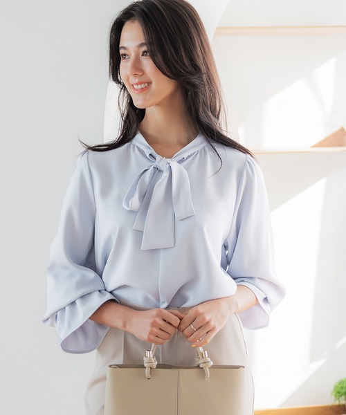 coca（coca）（コカ）の「ボウタイブラウス/UVカット/防シワ/イージーケア（シャツ/ブラウス・レディース・ホワイト/ライトブルー・M/L）」の9枚目の写真