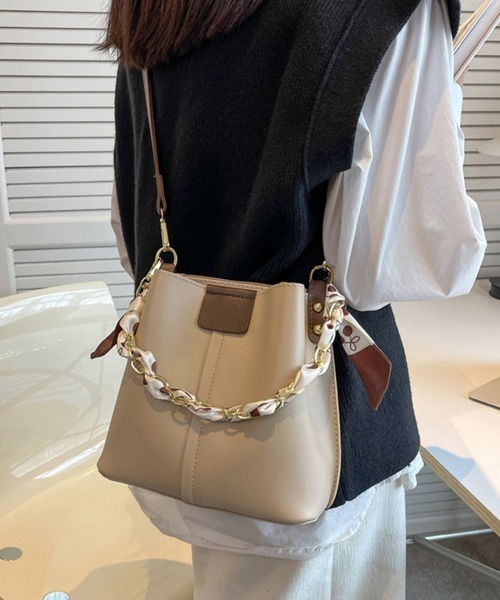 Miniministore(ミニミニストア)の「ショルダーバッグ 斜めがけ バケツバッグ(ショルダーバッグ・レディース・ライトベージュ/ブラック/ライトイエロー/ブラウン/ミント/ベージュ・FREE)」の4枚目の写真