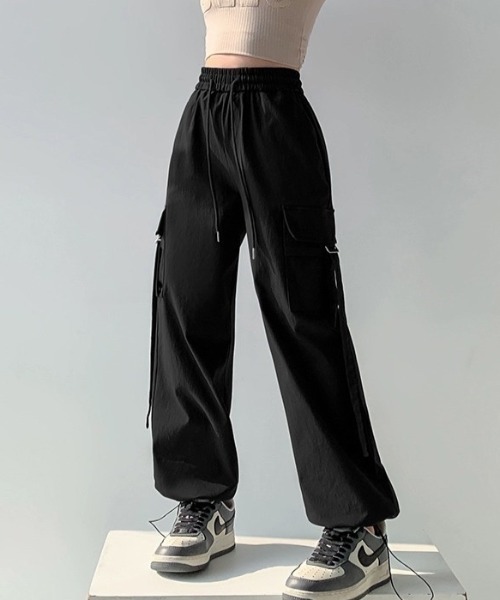 LADY LIKE(レディライク)の「ウエストゴムカーゴパンツ(カーゴパンツ・レディース・ブラック/ライトベージュ/グレー・M)」の18枚目の写真