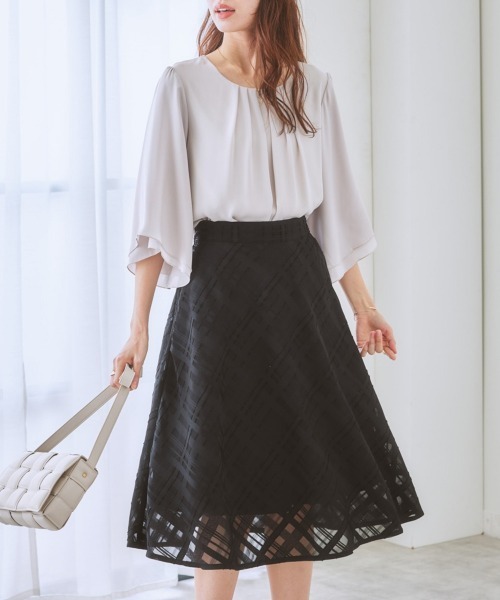 7days Life Styling(セブンデイズライフスタイリング)の「シアーチェックフレアスカート(スカート・レディース・ネイビー/ブラック/アイボリー・S/M/L/LL)」の14枚目の写真