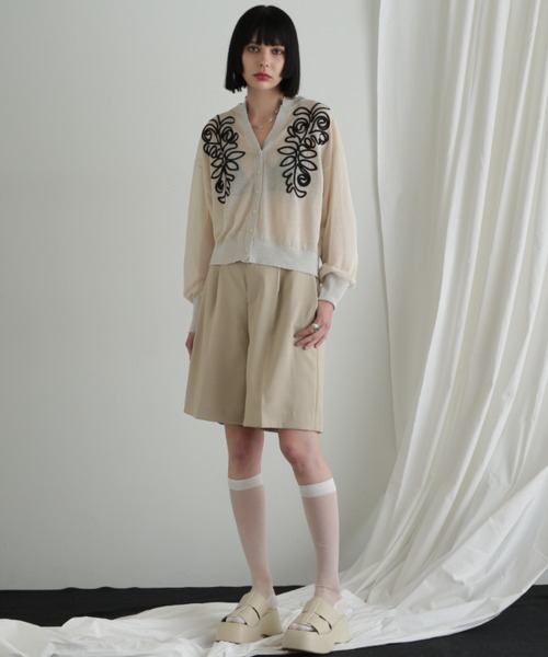 ROSE BUD(ローズバッド)の「エンブロイダリーシアーカーディガン(カーディガン/ボレロ・レディース・ホワイト系その他/グリーン/ブラック・FREE)」の5枚目の写真