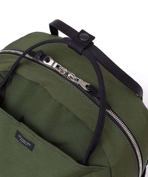 STANDARD SUPPLY（スタンダードサプライ）の「STANDARD SUPPLY:WALLABY（バックパック/リュック・レディース・ブラック/グリーン・ONE SIZE）」の5枚目の写真