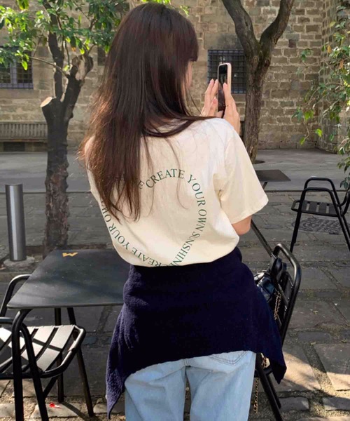 Nyu(ニュウ)の「バックロゴハートTシャツ(Tシャツ/カットソー・レディース・レッド/グリーン/ブラック・FREE)」の3枚目の写真