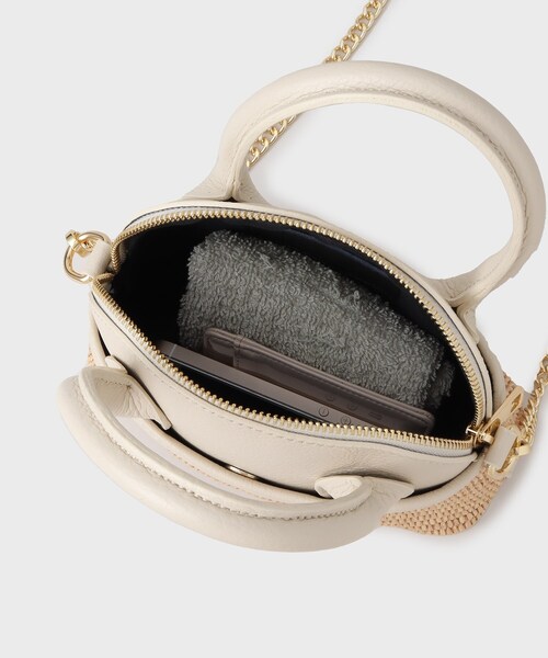 GALLEST（ギャレスト）の「◆【AULENTTI】コンビショルダーバッグ（ショルダーバッグ・レディース・ブラック/ベージュ・00）」の10枚目の写真