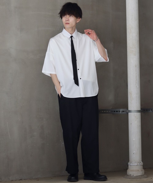 SITRY(シトリー)の「Wide Dress Shirt with Tie/ネクタイ付き ワイド 半袖 ドレスシャツ(シャツ/ブラウス・メンズ・チャコールグレー/ホワイト/ブラック・L/M/XL)」の8枚目の写真