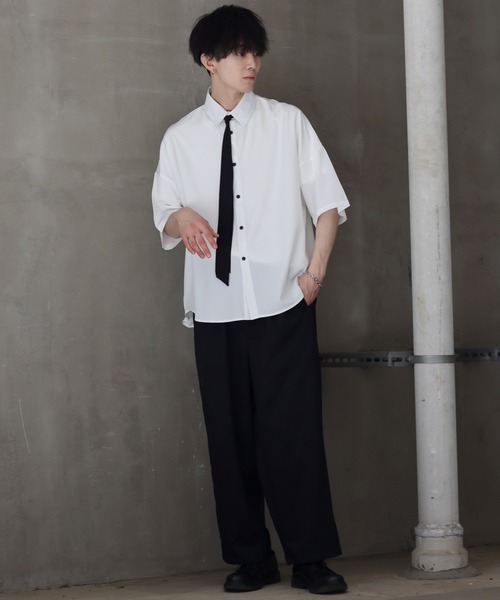 SITRY(シトリー)の「Wide Dress Shirt with Tie/ネクタイ付き ワイド 半袖 ドレスシャツ(シャツ/ブラウス・メンズ・チャコールグレー/ホワイト/ブラック・L/M/XL)」の10枚目の写真