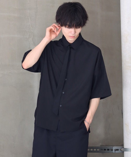 SITRY(シトリー)の「Wide Dress Shirt with Tie/ネクタイ付き ワイド 半袖 ドレスシャツ(シャツ/ブラウス・メンズ・チャコールグレー/ホワイト/ブラック・L/M/XL)」の11枚目の写真
