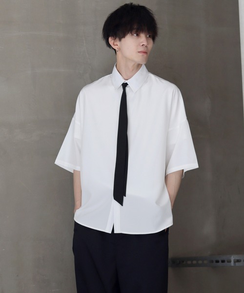 SITRY(シトリー)の「Wide Dress Shirt with Tie/ネクタイ付き ワイド 半袖 ドレスシャツ(シャツ/ブラウス・メンズ・チャコールグレー/ホワイト/ブラック・L/M/XL)」の6枚目の写真