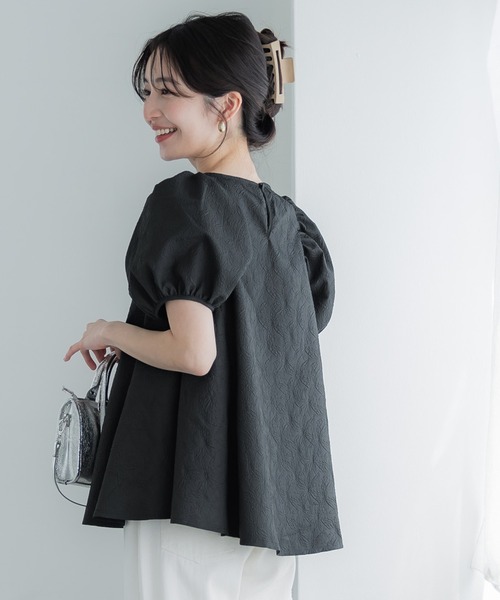 coca(coca)(コカ)の「【WEB限定セール】上品エンボスAラインパフスリーブブラウス(シャツ/ブラウス・レディース・ブラック/ピンク系その他・L/M)」の7枚目の写真