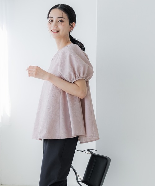 coca(coca)(コカ)の「【WEB限定セール】上品エンボスAラインパフスリーブブラウス(シャツ/ブラウス・レディース・ブラック/ピンク系その他・L/M)」の10枚目の写真