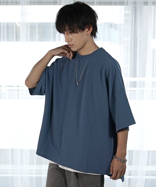 MinoriTY（マイノリティ）の「【MinoriTY】梨地ビッグドルマンスリットトレーナー Tシャツ 半袖カットソー メンズ 秋服 スウェット ビッグシルエット ルーズフィット オーバーサイズ 半袖Tシャツ プルオーバー 夏服（Tシャツ/カットソー・メンズ・ブルー/ブラック/オリーブ/ピンク/ライトグレー/サンドベージュ/チャコール・S/M/L）」の8枚目の写真