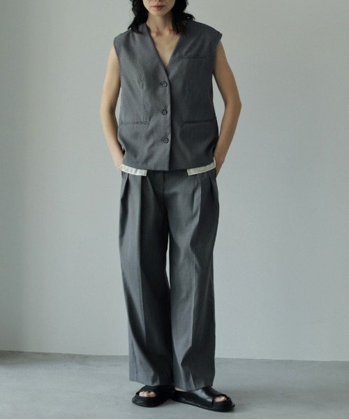 anuke（アンヌーク）の「anuke Tuck Twill Pants 62410705