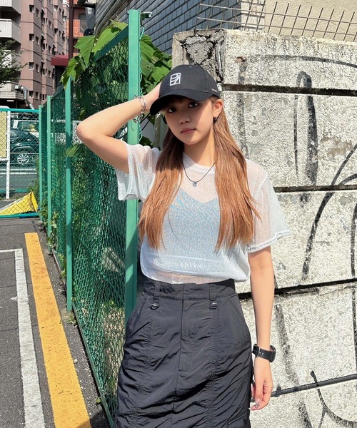 ENVYM(アンビー)の「クルーネックシアートップス(Tシャツ/カットソー・レディース・ブラック/ホワイト・FREE)」の16枚目の写真
