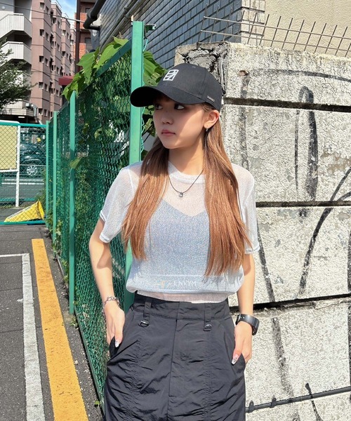 ENVYM(アンビー)の「クルーネックシアートップス(Tシャツ/カットソー・レディース・ブラック/ホワイト・FREE)」の17枚目の写真
