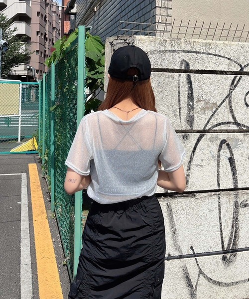 ENVYM(アンビー)の「クルーネックシアートップス(Tシャツ/カットソー・レディース・ブラック/ホワイト・FREE)」の19枚目の写真