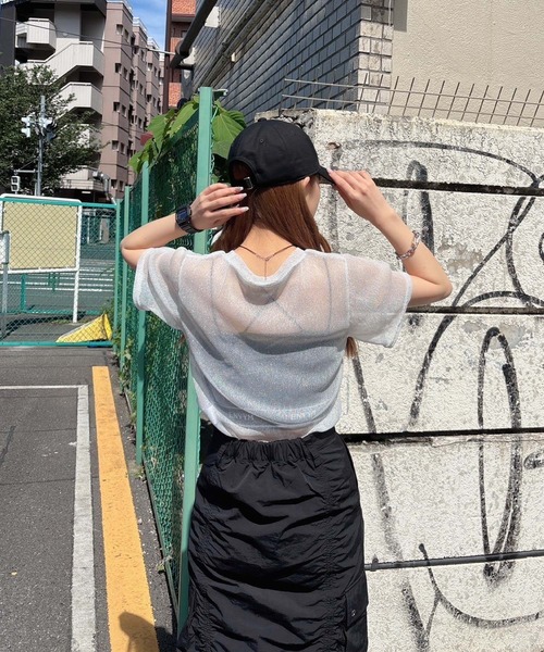ENVYM(アンビー)の「クルーネックシアートップス(Tシャツ/カットソー・レディース・ブラック/ホワイト・FREE)」の20枚目の写真