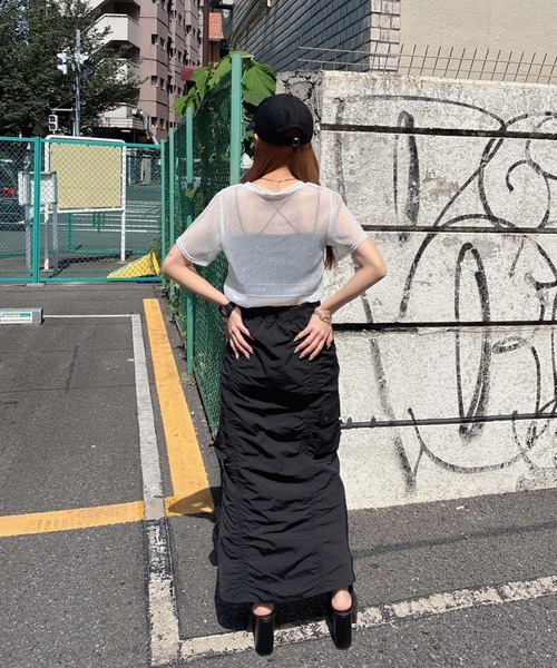 ENVYM(アンビー)の「クルーネックシアートップス(Tシャツ/カットソー・レディース・ブラック/ホワイト・FREE)」の21枚目の写真