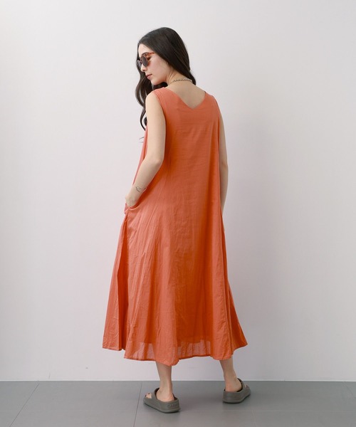 saloon（サルーン）の「SALOON(サルーン)/コットンボイル2WAYワンピース【手洗い可】（ワンピース・レディース・ブラック/オレンジ/マルチ・FREE）」の14枚目の写真