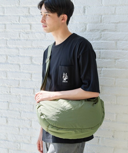 LAKOLE（ラコレ）の「ハーフムーンショルダーバッグ / 126712（ショルダーバッグ・メンズ・ブラック/カーキ/オフホワイト/グレー・FREE）」の4枚目の写真