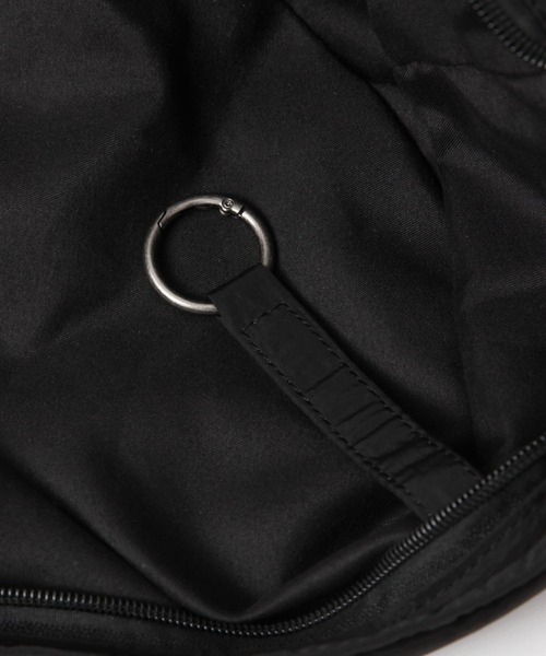 LAKOLE（ラコレ）の「ハーフムーンショルダーバッグ / 126712（ショルダーバッグ・メンズ・ブラック/カーキ/オフホワイト/グレー・FREE）」の19枚目の写真