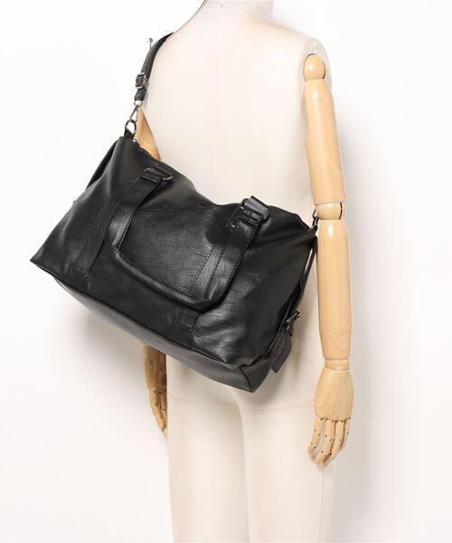 florist（フローリスト）の「【2WAY・大容量】ヴィーガンレザーシンプルボストンバッグ/トラベルバッグ（ボストンバッグ・レディース・オフホワイト/ブラック/キャメル・FREE）」の9枚目の写真