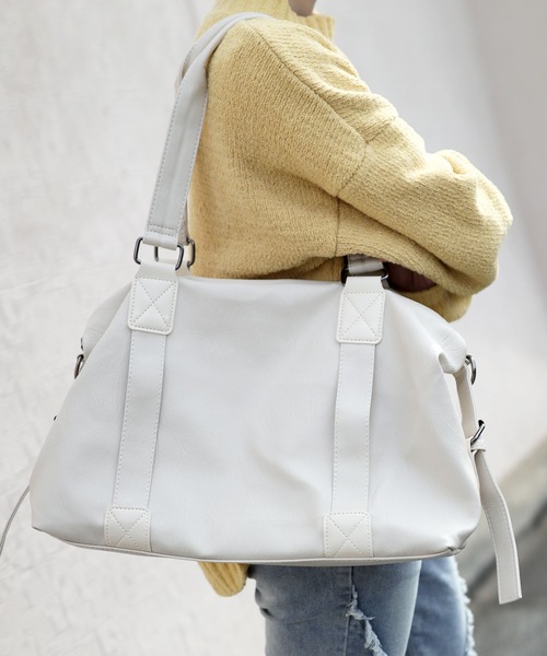 florist（フローリスト）の「【2WAY・大容量】ヴィーガンレザーシンプルボストンバッグ/トラベルバッグ（ボストンバッグ・レディース・オフホワイト/ブラック/キャメル・FREE）」の22枚目の写真