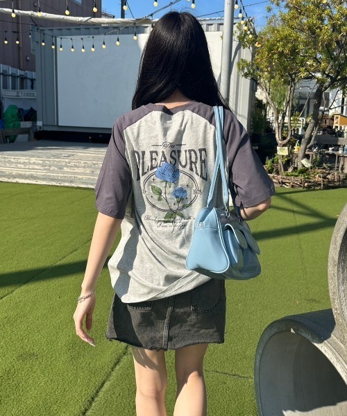 nemne store（ネンネストア）の「《低身長サイズあり》アソートラグランTシャツ（Tシャツ/カットソー・レディース・スミクロ/オートミール/ホワイト系その他/オフホワイト/杢グレー/ブラック系その他・SMALL/MEDIUM/LARGE）」の6枚目の写真