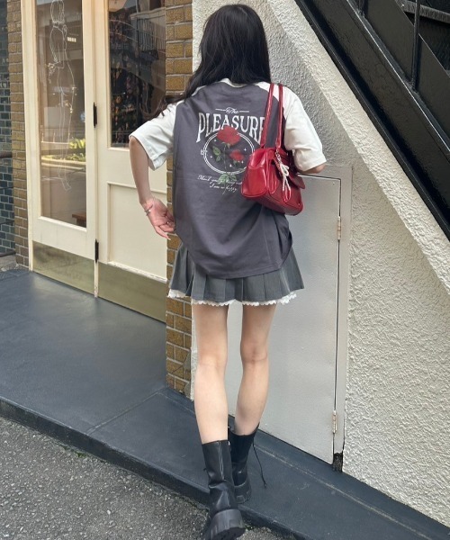 nemne store（ネンネストア）の「《低身長サイズあり》アソートラグランTシャツ（Tシャツ/カットソー・レディース・スミクロ/オートミール/ホワイト系その他/オフホワイト/杢グレー/ブラック系その他・SMALL/MEDIUM/LARGE）」の12枚目の写真