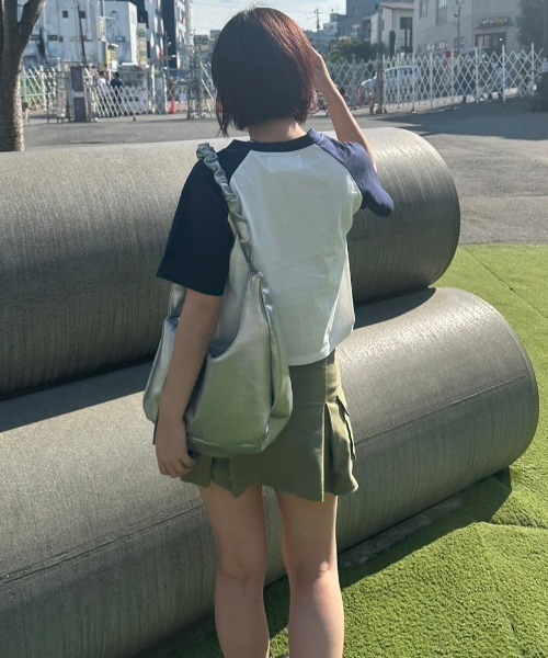 nemne store（ネンネストア）の「《低身長サイズあり》アソートラグランTシャツ（Tシャツ/カットソー・レディース・スミクロ/オートミール/ホワイト系その他/オフホワイト/杢グレー/ブラック系その他・SMALL/MEDIUM/LARGE）」の10枚目の写真