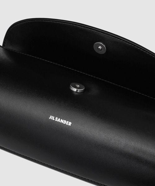 JIL SANDER(ジルサンダー)の「CANNOLO SM(ショルダーバッグ・メンズ・ブラック・UNI)」の6枚目の写真