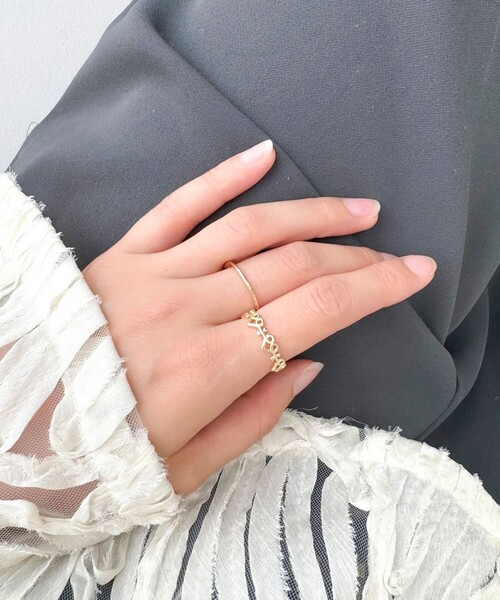 fredy emue（フレディエミュ）の「ハートチェーン２連リング（リング・レディース・シルバー/ゴールド・FREE）」の5枚目の写真