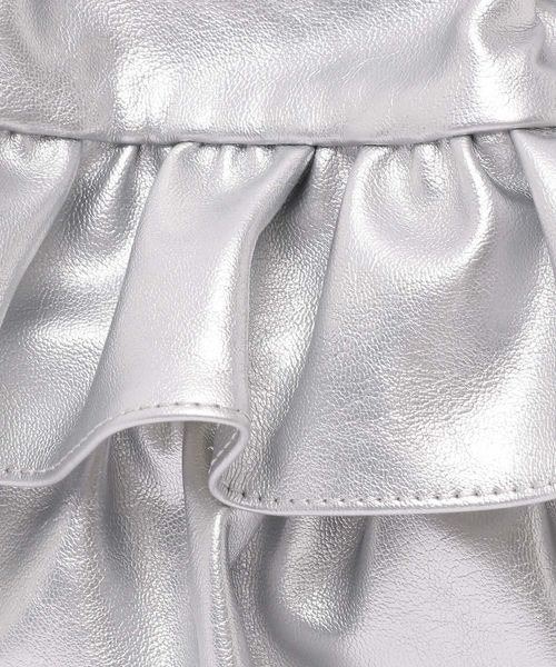 mysty woman(ミスティウーマン)の「レザーフリルバッグ 142298(ショルダーバッグ・レディース・シルバー/ブラック・FREE)」の4枚目の写真