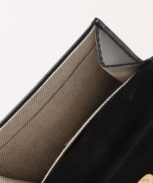 A.P.C.（アーペーセー）の「COMPACT GRACE（財布・レディース・グリーン系その他/ブラック/ブラウン・ONESIZE）」の4枚目の写真