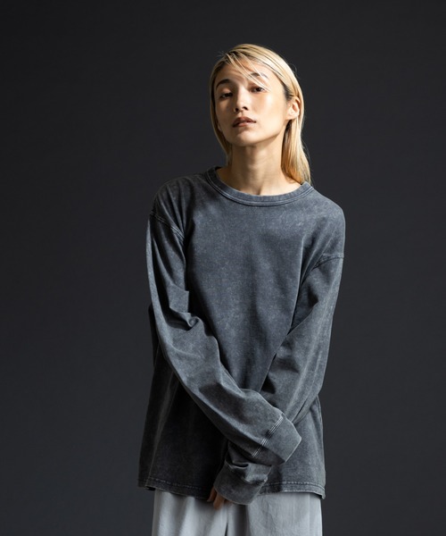 COLONY 2139(コロニートゥーワンスリーナイン)の「【paradigm】バイオ加工クルーネックフェードT(Tシャツ/カットソー・メンズ・チャコールグレー/ライトグレー・MEDIUM/LARGE/X-LARGE)」の9枚目の写真