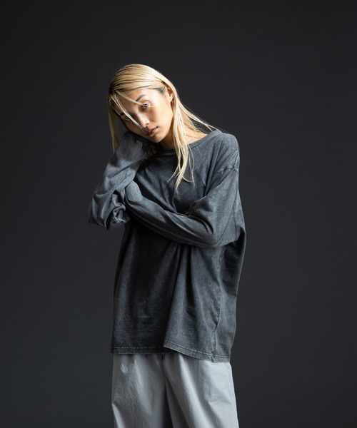 COLONY 2139(コロニートゥーワンスリーナイン)の「【paradigm】バイオ加工クルーネックフェードT(Tシャツ/カットソー・メンズ・チャコールグレー/ライトグレー・MEDIUM/LARGE/X-LARGE)」の13枚目の写真