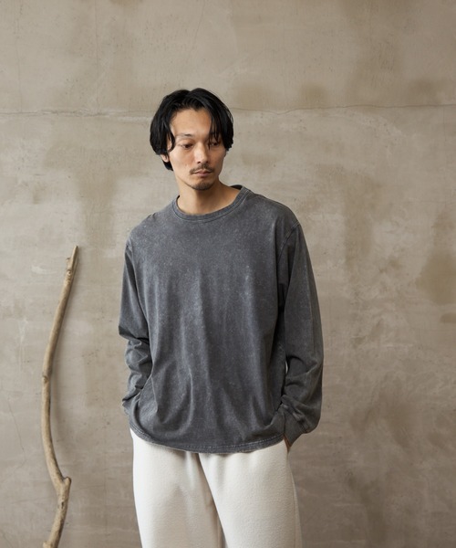 COLONY 2139(コロニートゥーワンスリーナイン)の「【paradigm】バイオ加工クルーネックフェードT(Tシャツ/カットソー・メンズ・チャコールグレー/ライトグレー・MEDIUM/LARGE/X-LARGE)」の21枚目の写真
