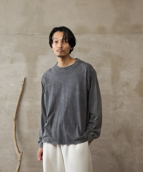 COLONY 2139(コロニートゥーワンスリーナイン)の「【paradigm】バイオ加工クルーネックフェードT(Tシャツ/カットソー・メンズ・チャコールグレー/ライトグレー・MEDIUM/LARGE/X-LARGE)」の22枚目の写真
