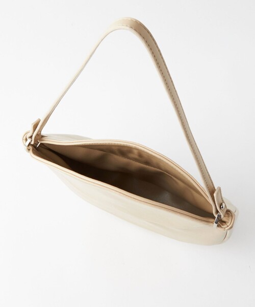 green label relaxing(グリーンレーベルリラクシング)の「ハーフムーン 2WAY バッグ(ショルダーバッグ・レディース・ブラック/ナチュラル・FREE)」の12枚目の写真