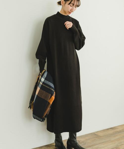 ITEMS URBANRESEARCH（アイテムズ アーバンリサーチ）の「ハイネックニットワンピース（ワンピース・レディース・グレー系その他/ブラック/ブラウン・FREE）」の2枚目の写真