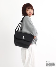 Manhattan Portage | Nylon Messenger Bag JR Flap Zipper Pocket PEANUTS FW2024(メッセンジャーバッグ)
