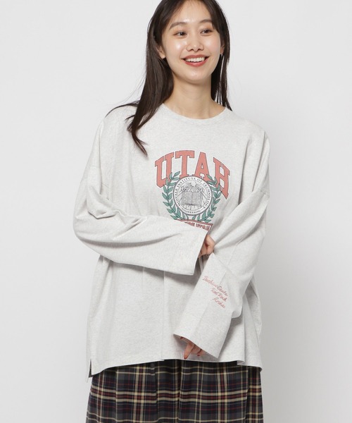 niko and...(ニコアンド)の「アソートロゴ BIGTシャツ(Tシャツ/カットソー・レディース・ネイビー/チャコール/ナチュラル/オフホワイト・FREE)」の3枚目の写真