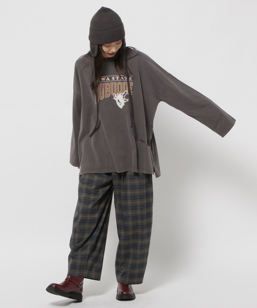 niko and...(ニコアンド)の「アソートロゴ BIGTシャツ(Tシャツ/カットソー・レディース・ネイビー/チャコール/ナチュラル/オフホワイト・FREE)」の19枚目の写真