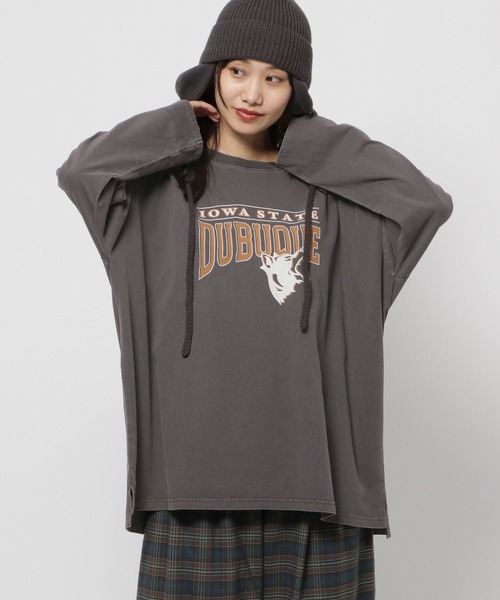 niko and...(ニコアンド)の「アソートロゴ BIGTシャツ(Tシャツ/カットソー・レディース・ネイビー/チャコール/ナチュラル/オフホワイト・FREE)」の22枚目の写真